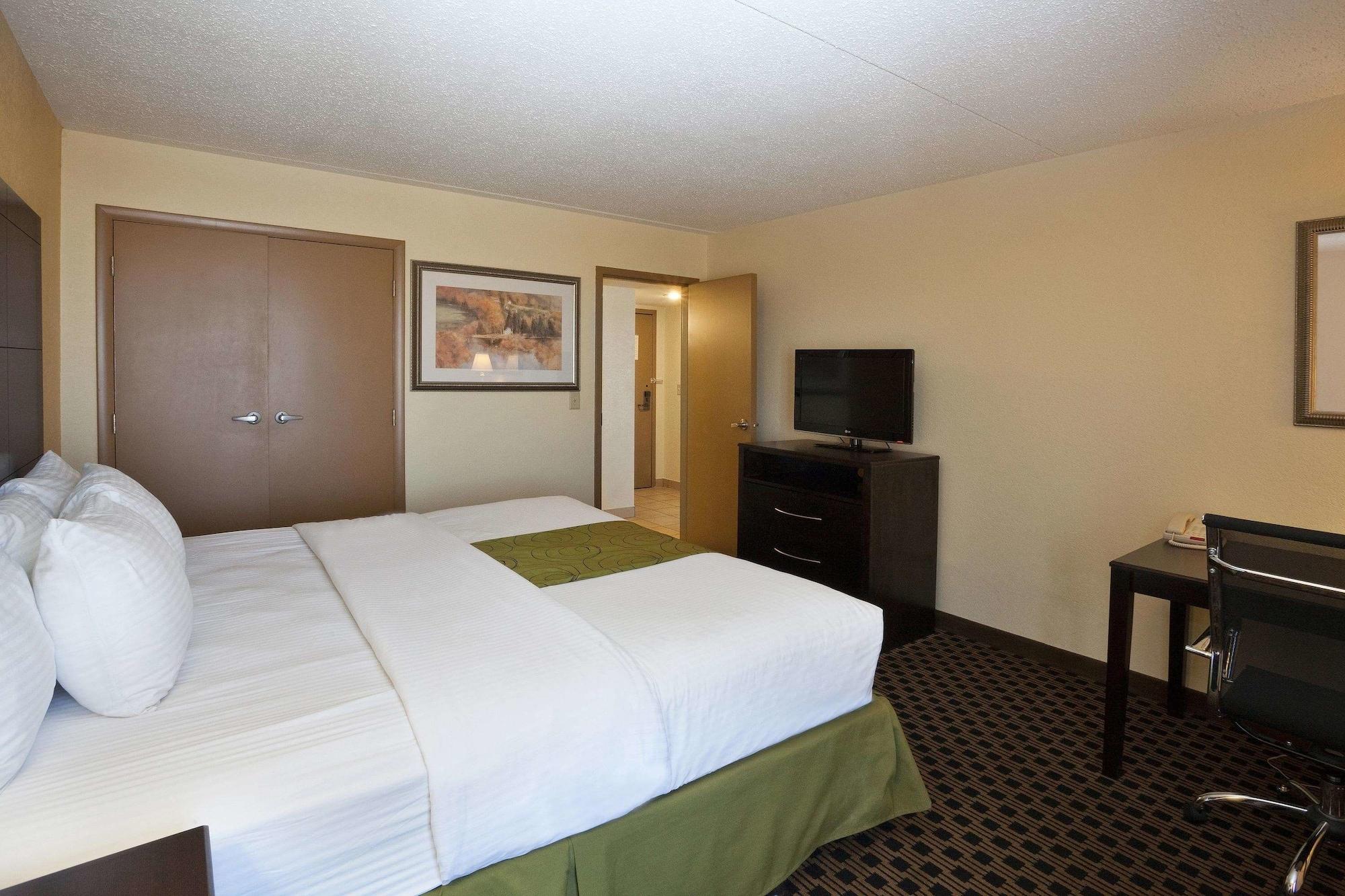 La Quinta By Wyndham Salina Hotel Luaran gambar